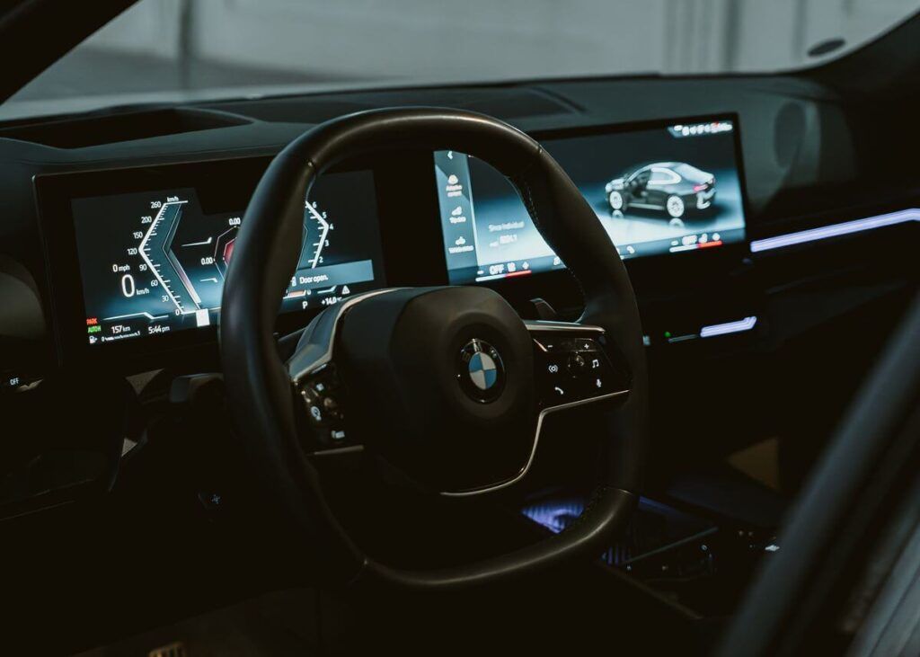 BMWs new BMW Operating System X