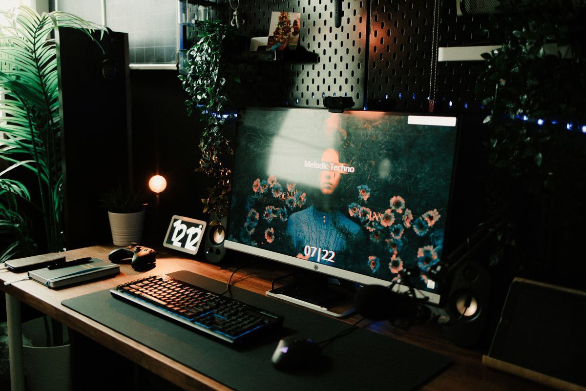 25 Low-Investment Business Ideas You Can Start Today