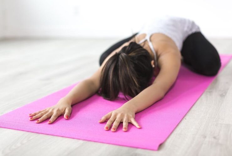Yoga for Beginners: Simple Poses to Improve Flexibility and Reduce Stress
